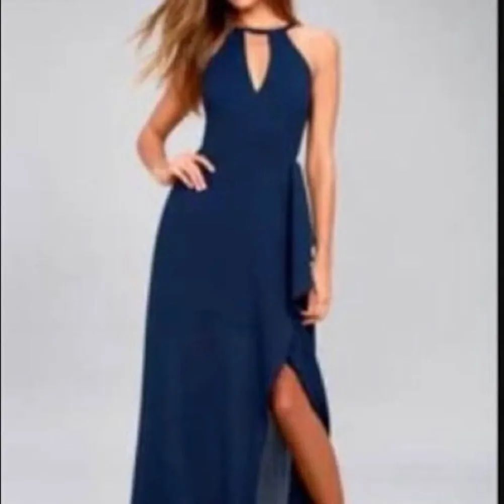 Lulu’s Navy V Neck Halter Maci Dress sz XS NWT